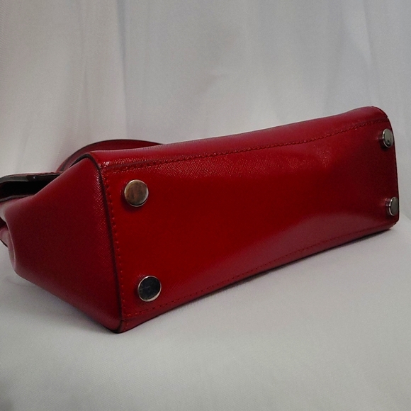 Like New! Michael Kors handbag- Authentic - Picture 5 of 11